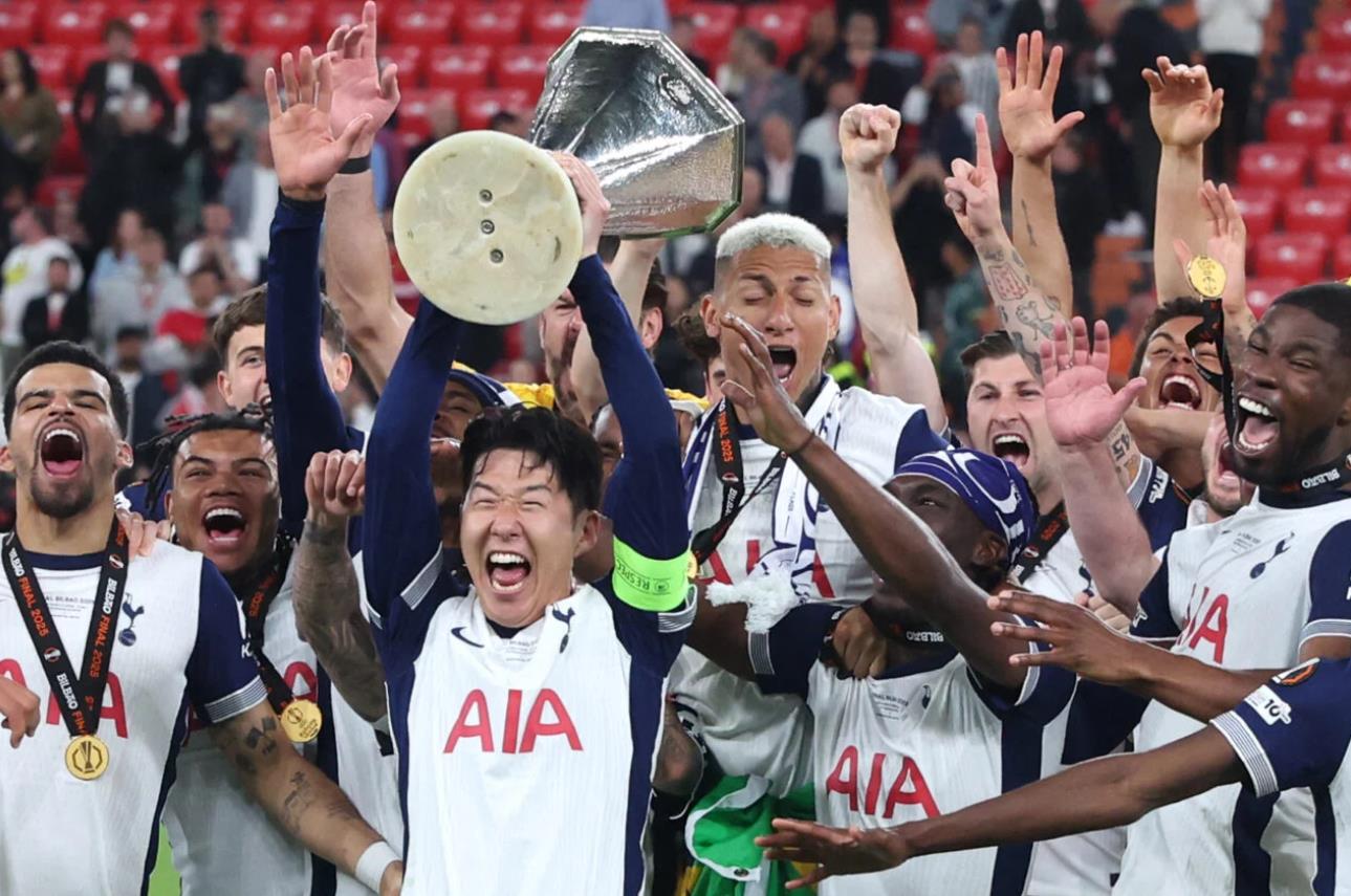 Hãy chứng kiến ​​một năm lịch sử! Mùa giải này, Paris, Tottenham, Newcastle và các đội khác đều đã đạt được chức vô địch lịch sử