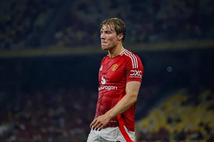 Hoylen: Hợp đồng của tôi với Manchester United sẽ hết hạn vào năm 2030 và tôi dự kiến ​​sẽ ở lại đây