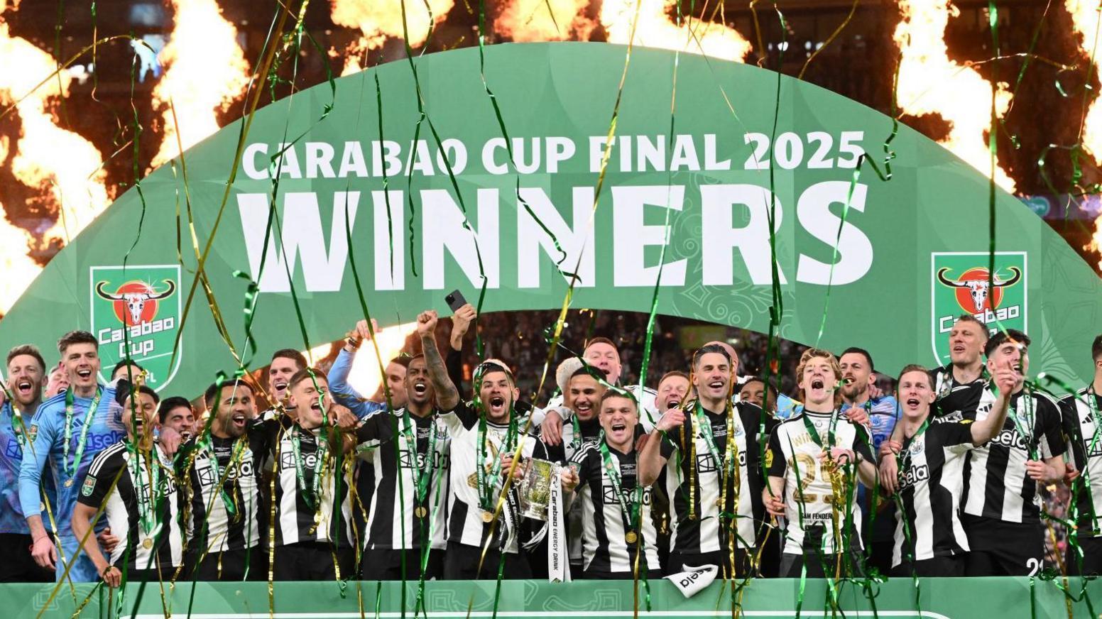 Hãy chứng kiến ​​một năm lịch sử! Mùa giải này, Paris, Tottenham, Newcastle và các đội khác đều đã đạt được chức vô địch lịch sử