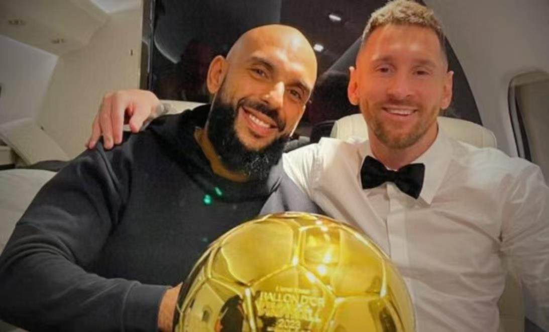 Vệ sĩ của Messi: Messi đối xử với tôi như người thân trong gia đình, anh ấy nói tôi là "Người chiến thắng giải Quả bóng vàng của ngành vệ sĩ thế giới"