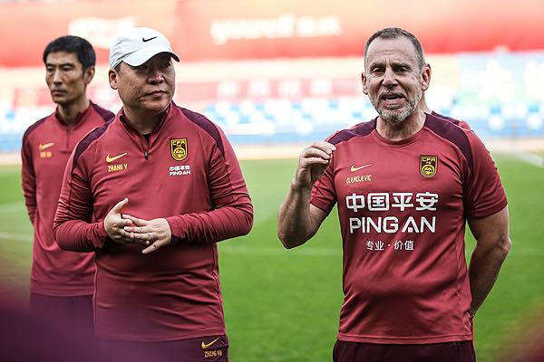 Jiu Shuai nhắc nhở các cầu thủ trước trận đấu: Cúp Đông Á không phải là World Cup, hãy nhớ rằng phong cách chơi của chúng ta khác trước đây