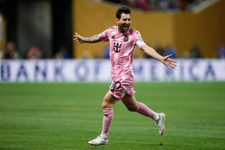 Mạng xã hội của đội tuyển Argentina: Messi đã ghi 870 bàn trong 1111 trận và ghi bàn thắng thứ 100 ngoài vòng cấm địa