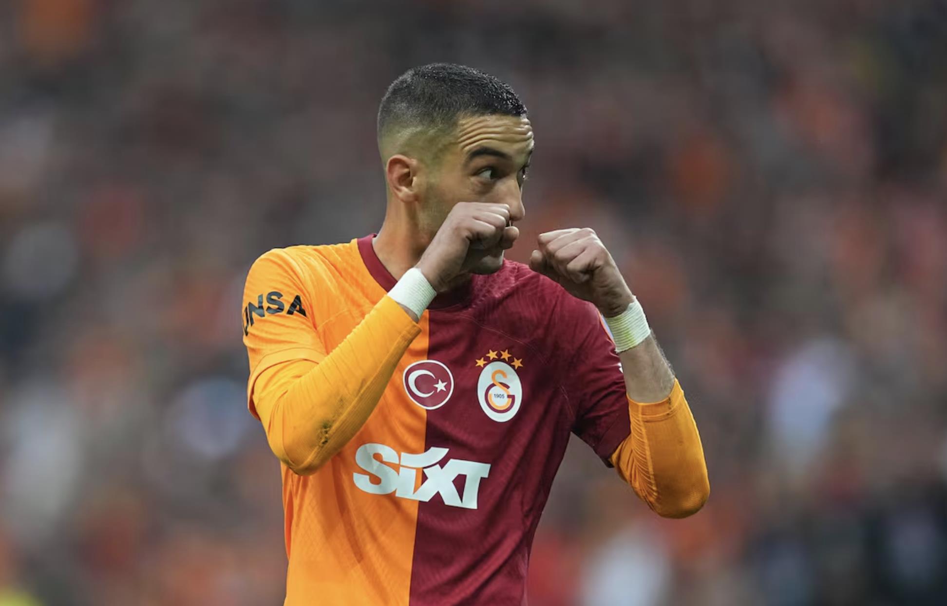 AS liệt kê những cầu thủ không vượt qua được cuộc kiểm tra y tế: Jackson, Keane, Ziyech nằm trong số đó