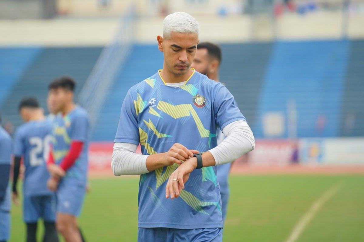 VFF muốn đẩy nhanh quá trình nhập tịch cho trung vệ Gustavo Santos 1