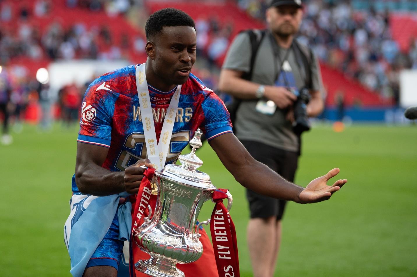 Khi hàng phòng ngự đang là tử huyệt báo hại Liverpool 3 Khi hàng phòng ngự đang là tử huyệt báo hại Liverpool 3