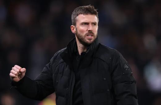 MU duoc khuyen nen bo nhiem Michael Carrick.
