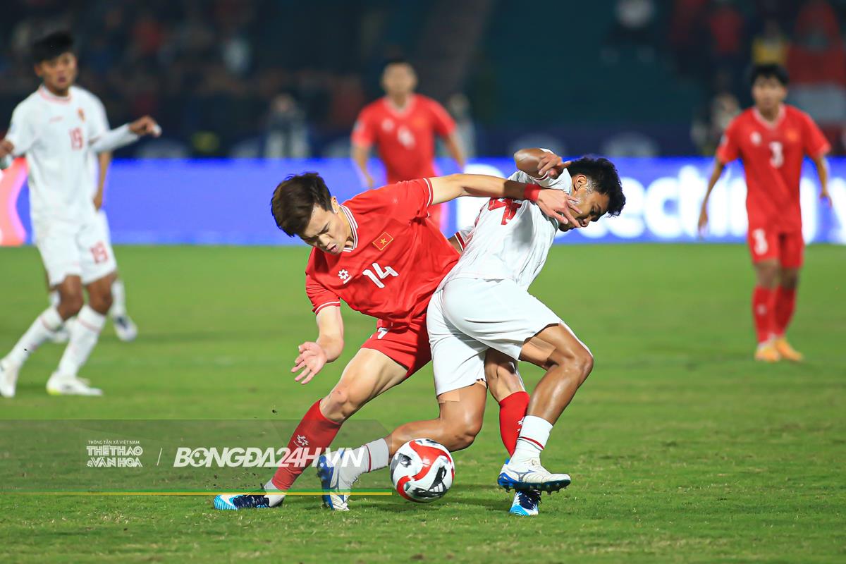 Hoang duc dT Viet Nam vs Indonesia 15/12